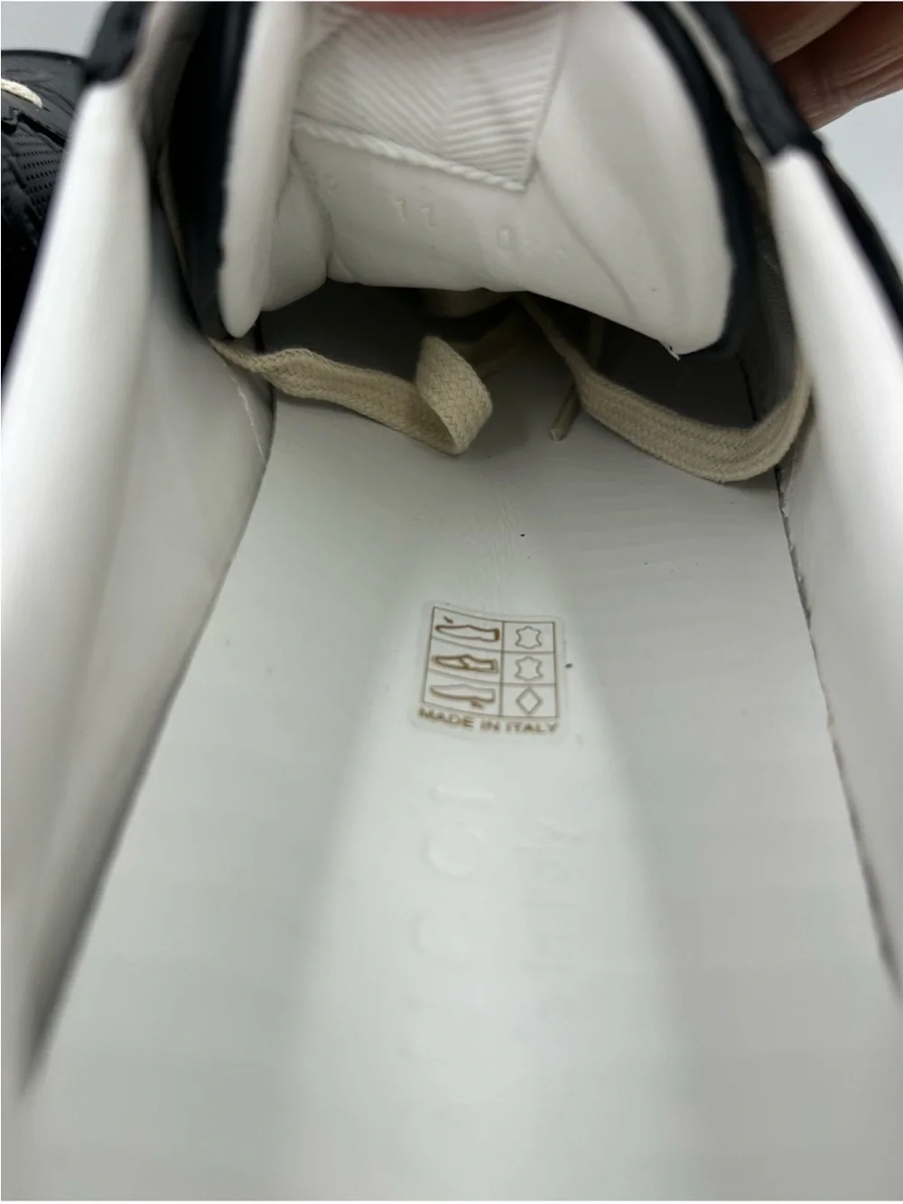 Men’s Gucci GG embossed leather sneakers size 11.5 fits 12.5 US made in Italy